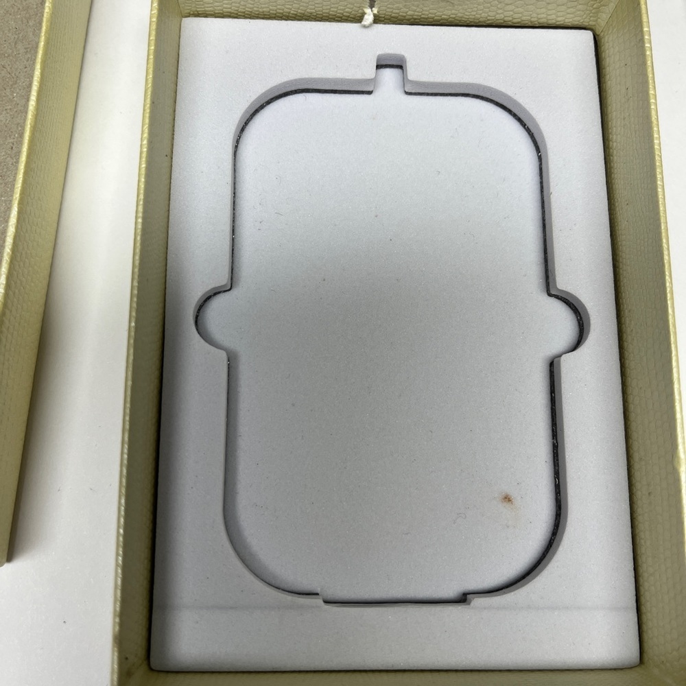 Mirror, double in bronze metal case. Vivid 3D peacock on lid. 2" x 3.5” NIB. - Picture 9 of 12